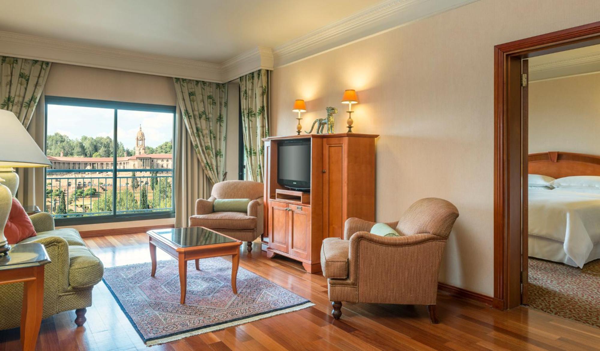 Ct Hotel Pretoria-Noord Zewnętrze zdjęcie A suite at the hotel